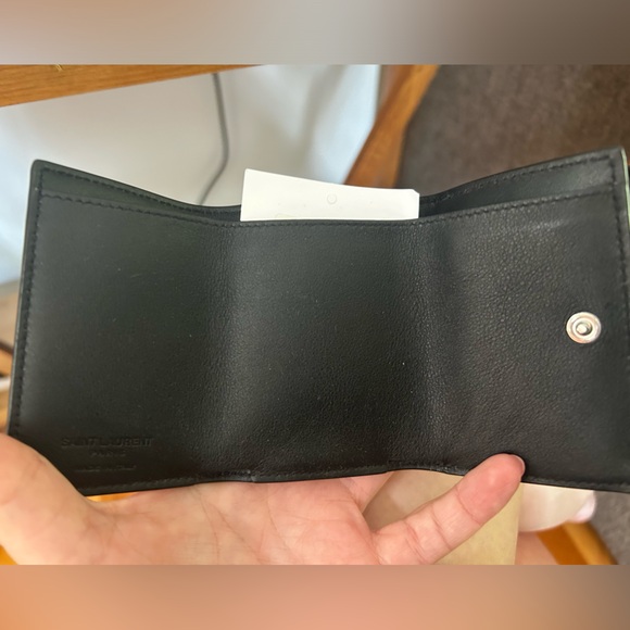 Saint Laurent compact leather wallet - FLORAL - EUC - Picture 10 of 11